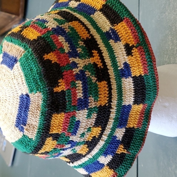 2 crochet hats, very colerfull, ‎ hand made. I would say small to medium. - Picture 4 of 11